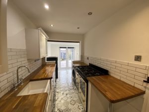 Kitchen- click for photo gallery